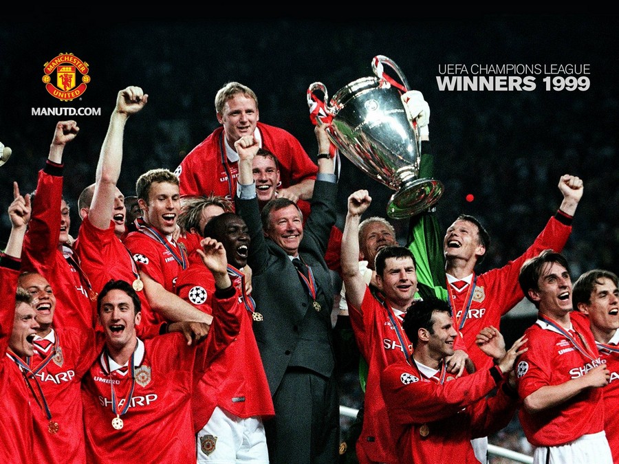 小猪:作为教练恩里克不该失控,这也显示出教练承受巨大压力.